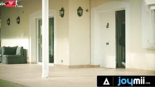 JOYMII - Gorgeous Blonde Vinna Reed Prepared A Sexsual Surprise To Her Man With Happy Ending!