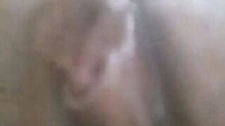 22yo Amateur Pussy Fisted on Webcam