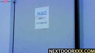 NextDoorXXX.com - Evan Knox devours Kyle's dong before rimming