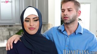 Naughty Arab babes Sophia Leone and Violet Gems are sharing my dick with Willow Ryder