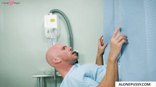 a nurse has needs mowjqr