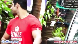 Husband Ke Jane Ke Baad Bhabhi Ne Boyfriend Ke Sath Ko Bistar Pe Litakar Chudai Karwa