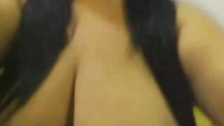 Big-Titted Colombian BBW on Webcam